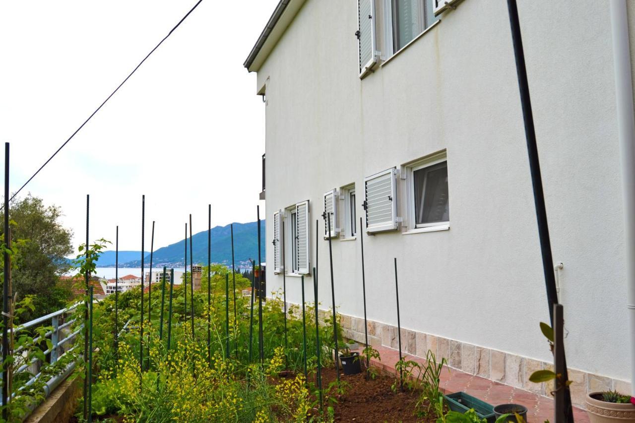 Tivat Apartments Екстериор снимка