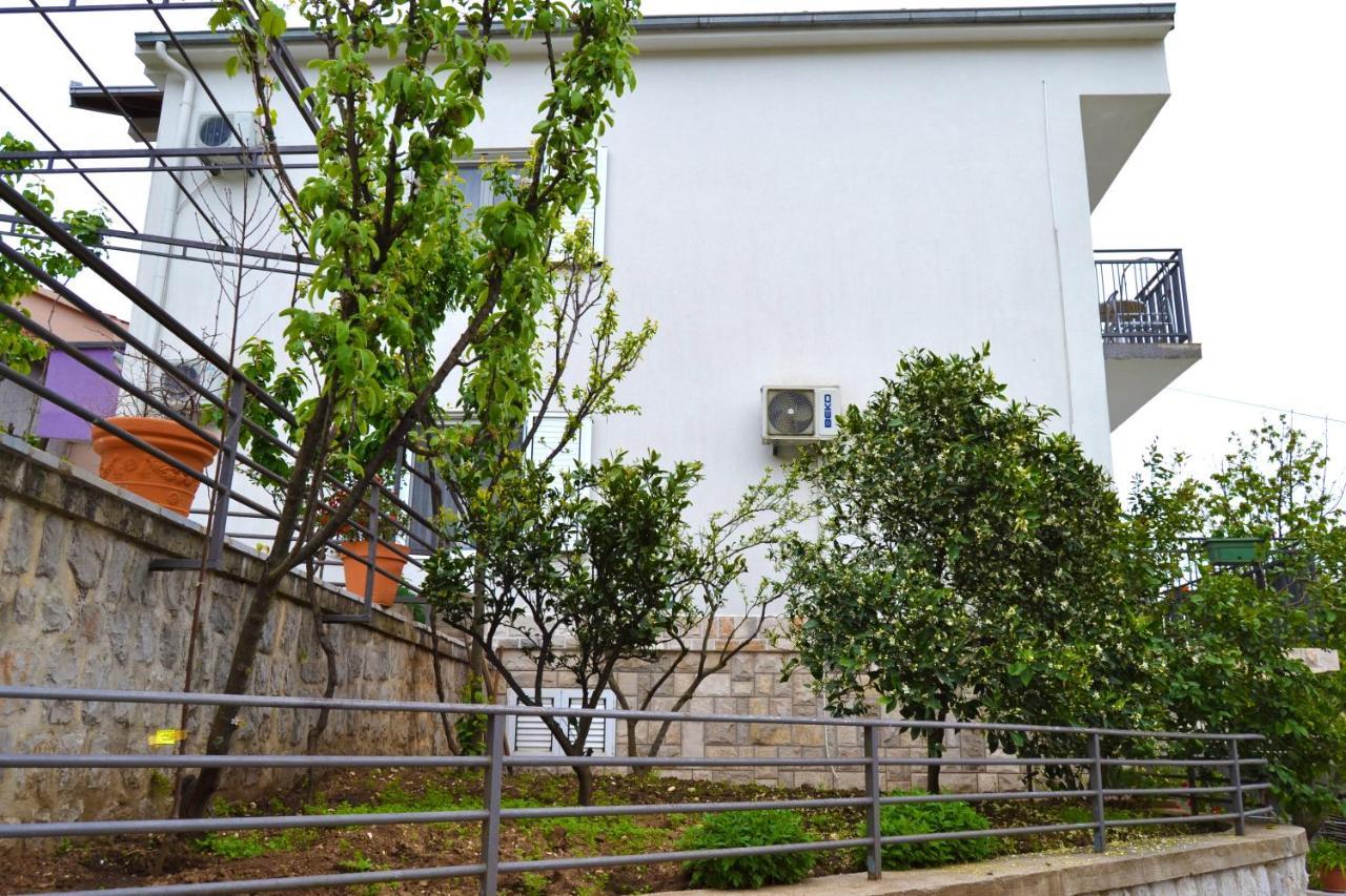 Tivat Apartments Екстериор снимка